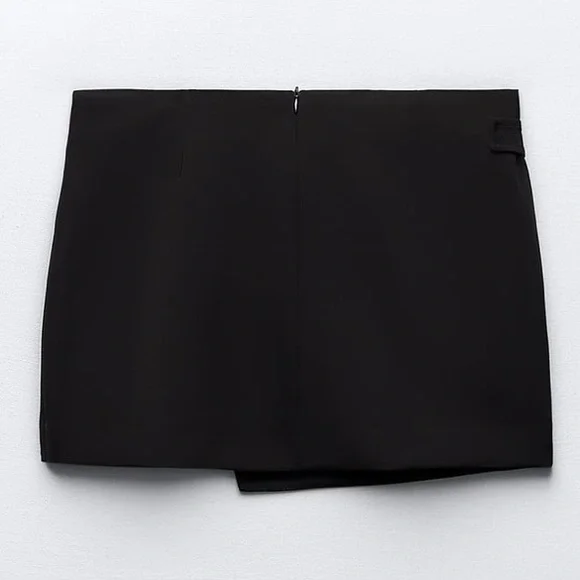NEW! Zara Black Skirt with Asymmetrical Pocket - Picture 3 of 11